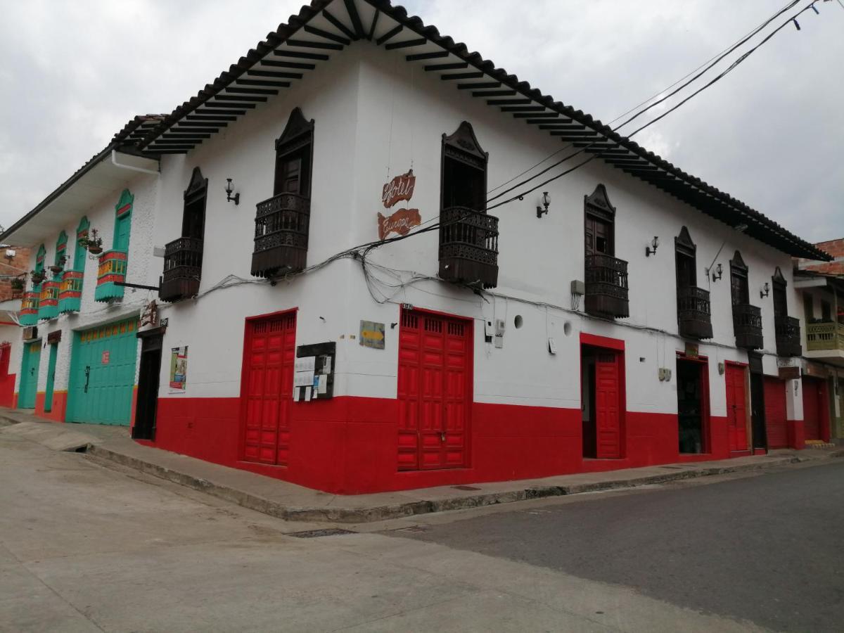 Hotel Europa Ecotours Jardín Esterno foto